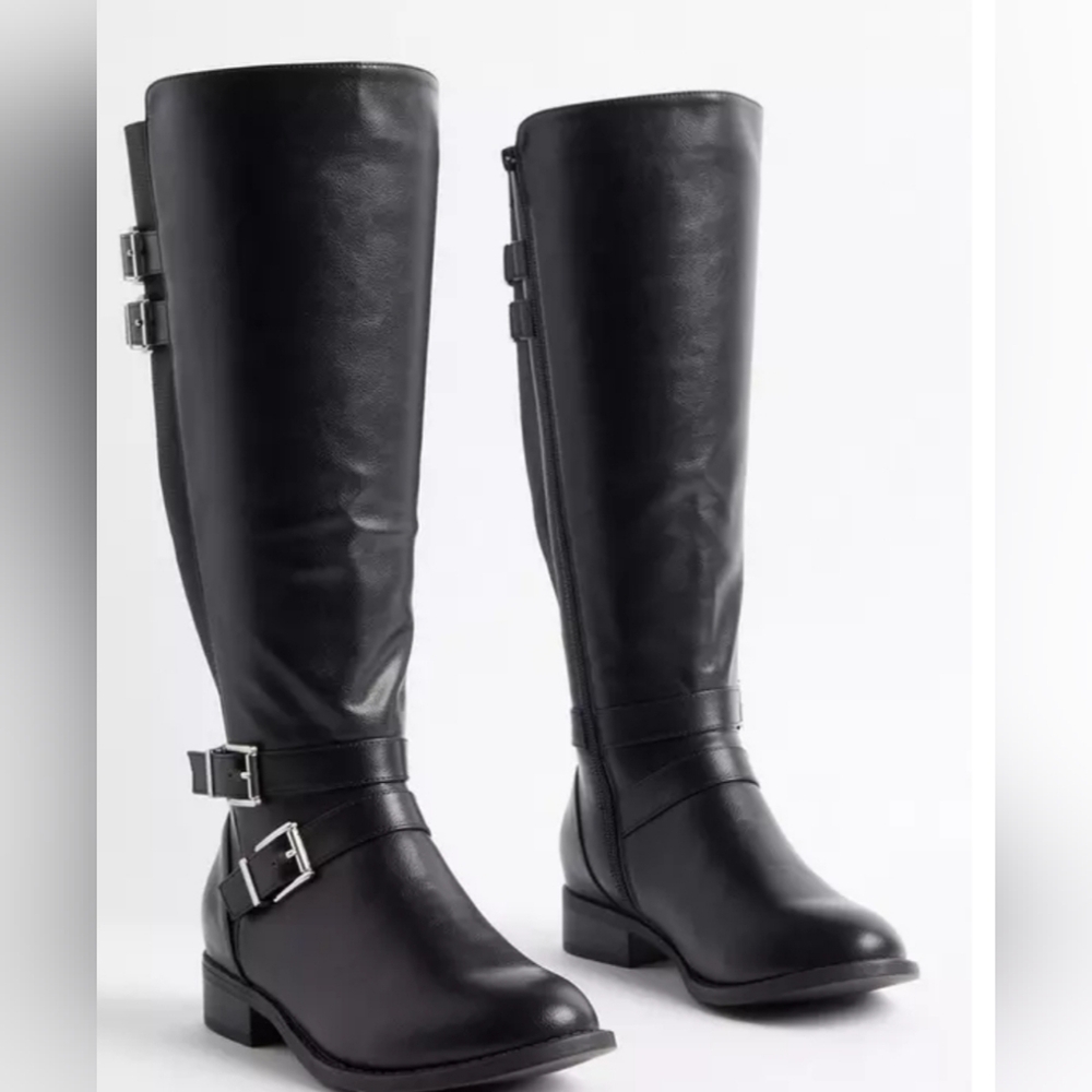 Black Knee Boot
